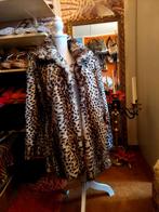 Bontjas nepbont panterprint, Ophalen of Verzenden, Zo goed als nieuw, Maat 38/40 (M), Bruin