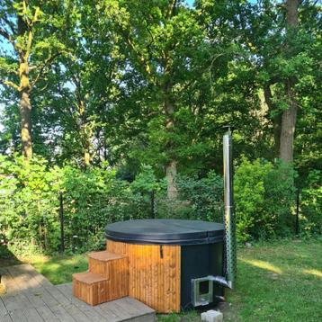 Hottub - geïntegreerde kachel – 6 Persoons beschikbaar voor biedingen