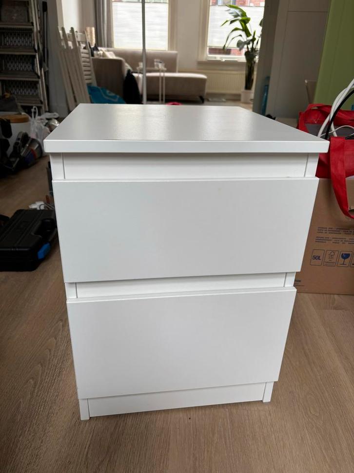 Witte Nachtkastje met 2 Lades, Huis en Inrichting, Kasten | Ladekasten, Gebruikt, Minder dan 100 cm, Minder dan 50 cm, 25 tot 50 cm