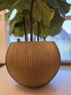 Pot Capi Groove bol zwart/goud breed 63 cm en 48 cm. hoog., Ophalen