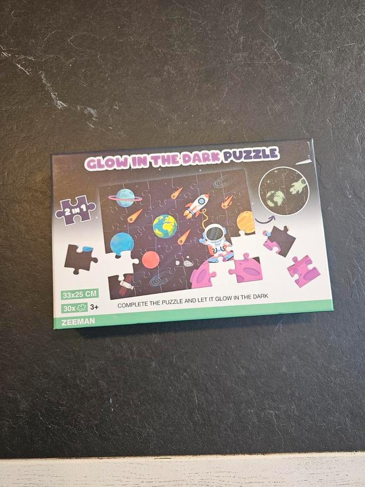 Glow in the Dark Puzzel - Ruimte Thema, Hobby en Vrije tijd, Denksport en Puzzels, Zo goed als nieuw, Legpuzzel, Minder dan 500 stukjes