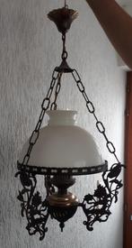 Hanglamp - Vintage - Olielamp uitvoering - witte kap, Huis en Inrichting, Lampen | Hanglampen, Antiek/Vintage, Zo goed als nieuw