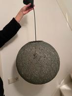 Grijze bolvormige hanglamp, Ophalen, Zo goed als nieuw, Stof, Minder dan 50 cm