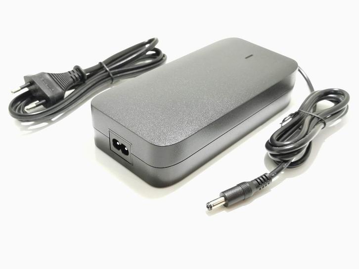 Oplader Qwic Downtube fietsaccu 42V 4A snellader, Fietsen en Brommers, Fietsaccessoires | Overige Fietsaccessoires, Nieuw, Ophalen of Verzenden