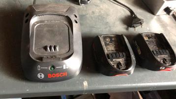 Bosch AL2215CV lader met 2x 14,4 accu beschikbaar voor biedingen