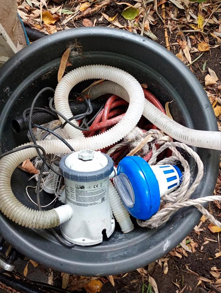 Zwembadpomp voor water+schoonm.filter+opwarmzonnepaneel, Tuin en Terras, Zwembad-toebehoren, Gebruikt, Zwembadpomp, Ophalen