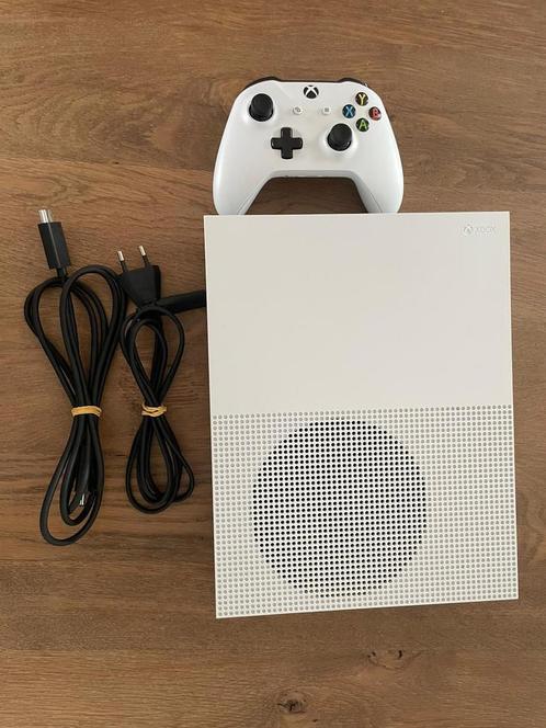 Xbox One S 1TB + controller en games, Spelcomputers en Games, Spelcomputers | Xbox One, Gebruikt, Xbox One, 1 TB, Met 1 controller