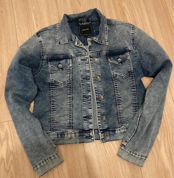 Pescara denim jacket beschikbaar voor biedingen