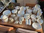 Marjolein Bastin Servies wit met vlinders, overcompleet, Ophalen, Gebruikt, Overige stijlen, Aardewerk