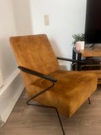 Moderne okergele fauteuil, Huis en Inrichting, Fauteuils, Ophalen of Verzenden, Zo goed als nieuw