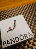 Pandora flamingo met roze zirkonia steentjes, Ophalen of Verzenden, Zo goed als nieuw, Zilver, Pandora