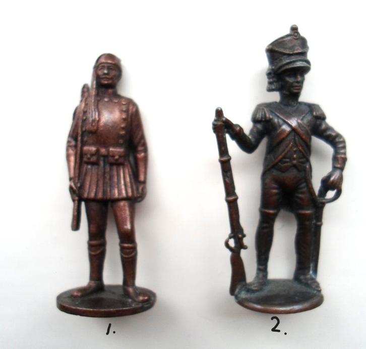 Ferrero metalen Griekse soldaat (1913) en Franse soldaat., Verzamelen, Verrassingseieren, Zo goed als nieuw, Overige typen, Ophalen of Verzenden