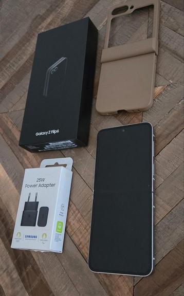 Samsung Galaxy Z flip6, flip 6, Silver Shadow, 512 GB, 512gb beschikbaar voor biedingen