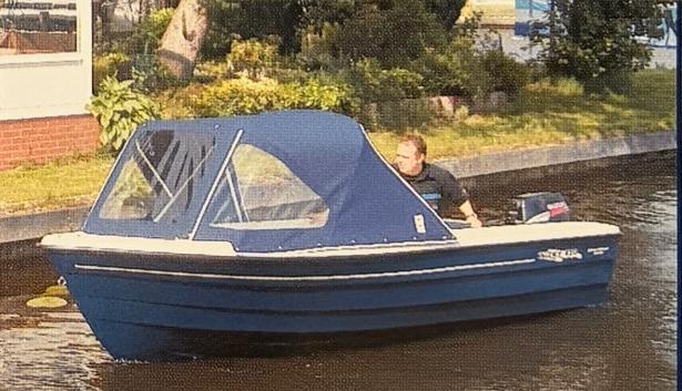 Te koop Toer/ Visboot Nicky 420, Watersport en Boten, Vis- en Consoleboten, Gebruikt, Tot 10 pk, 3 tot 6 meter, Benzine, Buitenboordmotor