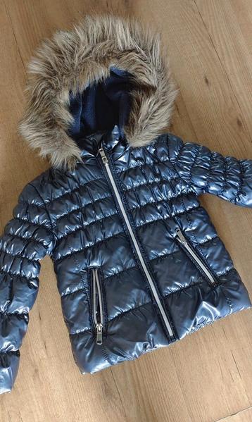 Nieuwe winterjas maat 98 beschikbaar voor biedingen