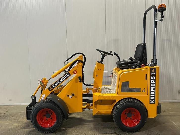 Knikmops 100, Zakelijke goederen, Machines en Bouw | Kranen en Graafmachines, Wiellader of Shovel, Ophalen