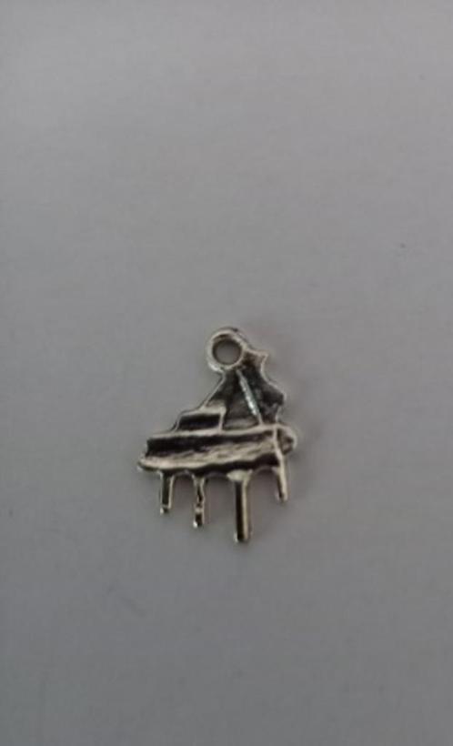 Kettinghanger piano vleugel, Sieraden, Tassen en Uiterlijk, Kettinghangers, Nieuw, Overige materialen, Zilver, Overige voorstellingen