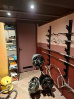 Wall-mounted barbell rack, Sport en Fitness, Fitnessmaterialen, Ophalen, Zo goed als nieuw