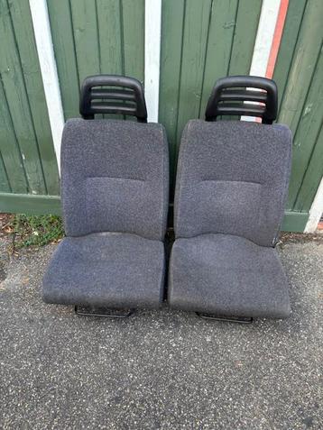 Volvo 240 voorstoelen peper en zout beschikbaar voor biedingen