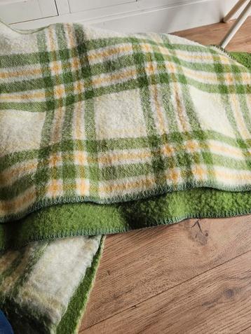 Vintage wollen deken 240x175  beschikbaar voor biedingen