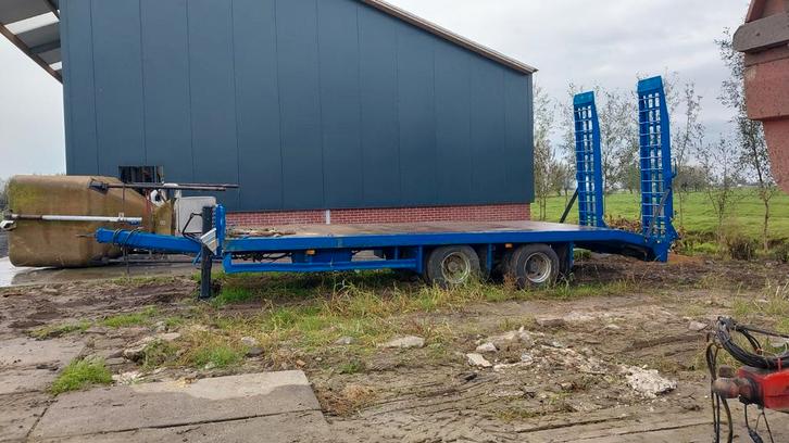 Bobcat minikraan dieplader oprijwagen giertank mesttank, Zakelijke goederen, Agrarisch | Werktuigen, Transport, Ophalen