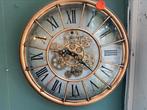 Wandklok goud/brons met bewegende tandwielen, Huis en Inrichting, Woonaccessoires | Klokken, Ophalen, Nieuw, Analoog, Wandklok