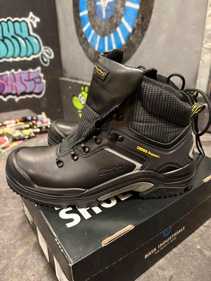 NIEUW & IN DOOS – Bata Industrials Safety Shoes (S3), Doe-het-zelf en Verbouw, Veiligheidskleding, Zo goed als nieuw, Ophalen of Verzenden