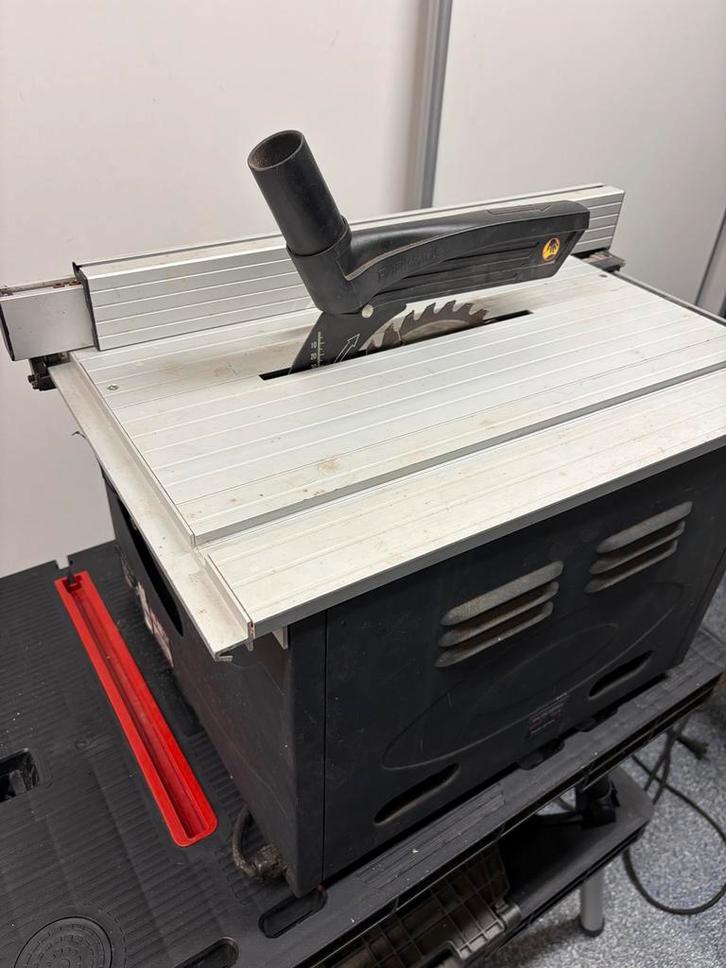 Parkside PTKS 1800SE Zaagtafel - Gebruikt, Doe-het-zelf en Verbouw, Gereedschap | Zaagmachines, Gebruikt, Cirkelzaag, 1200 watt of meer