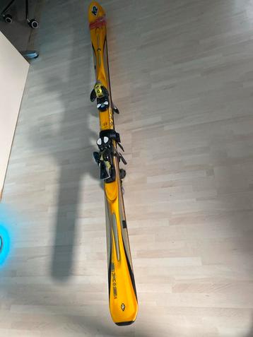 Ski's Axis XT - K2 182cm beschikbaar voor biedingen