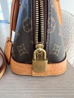 Louis Vuitton Alma BB, Sieraden, Tassen en Uiterlijk, Tassen | Damestassen, Ophalen, Gebruikt, Bruin, Handtas