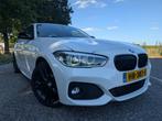 BMW 1-Serie 116i 109pk 2015 Wit M-pakket, Auto's, 1-Serie, 65 €/maand, Achterwielaandrijving, 1280 kg