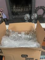 Diverse glaswerk: wijnglazen, champagneglazen, karaffen, Antiek en Kunst, Antiek | Glas en Kristal, Ophalen of Verzenden