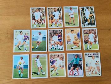 19 FC Utrecht 1970 Vanderhout voetbalplaatjes, oa Leo v Veen beschikbaar voor biedingen