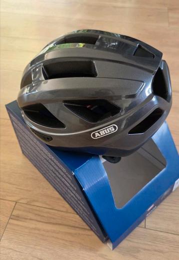 Abus Macator Fietshelm beschikbaar voor biedingen