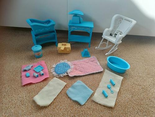 Barbie vintage heart family nieuw arrivals meubel set, Verzamelen, Poppen, Zo goed als nieuw, Accessoires, Ophalen of Verzenden