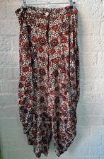 Heart broek met print – losvallend – taille 40 cm maat S, Kleding | Dames, Maat 38/40 (M), Zwart, Ophalen of Verzenden, Zo goed als nieuw