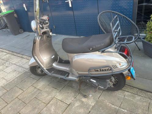 La Souris Sourini, Fietsen en Brommers, Snorfietsen en Snorscooters, Zo goed als nieuw, Overige merken, Benzine, Ophalen