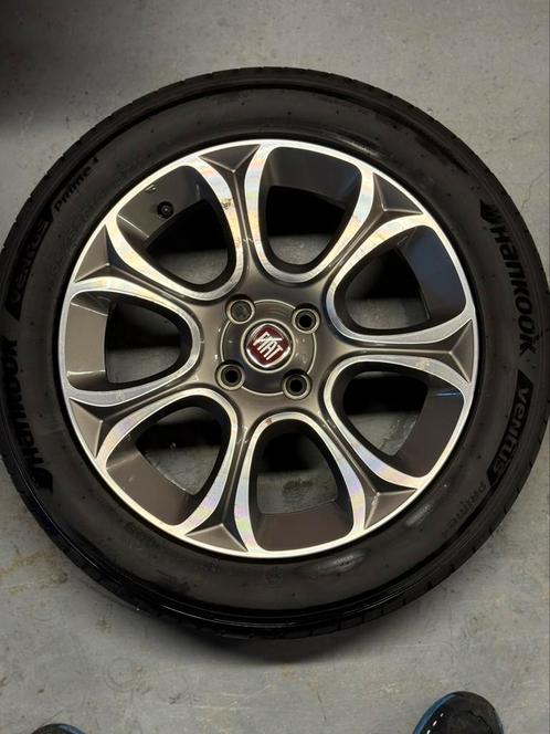 Fiat Punto velgen met zomerbanden. +4 winterbanden, Auto-onderdelen, Banden en Velgen, Velg(en), Zomerbanden, 16 inch, 195 mm