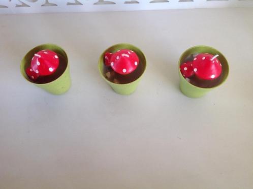 decoratie 3 x paddenstoeltjes als kaars in potje, Huis en Inrichting, Woonaccessoires | Kandelaars en Kaarsen, Nieuw, Minder dan 25 cm
