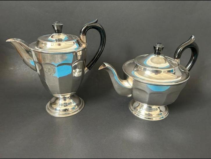 Verzilverde Engelse Thee & Koffie kan, Antiek en Kunst, Antiek | Goud en Zilver, Ophalen of Verzenden
