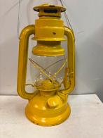 Leuke stormlamp, olielamp, lantaarn, Huis en Inrichting, Lampen | Tafellampen, Gebruikt, Ophalen of Verzenden, Glas, Minder dan 50 cm