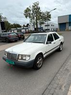 Mercedes 300E oldtimer 1985 AUTOMAAT, Auto's, Automaat, Wit, Particulier, Blauw