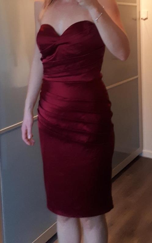 Mooie Guess bordeaux rode satijnen cocktailjurk - als nieuw, Kleding | Dames, Gelegenheidskleding, Zo goed als nieuw, Cocktailjurk