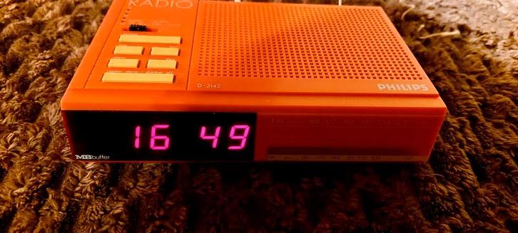 Mooie retro oranje wekkerradio philips D-3142, Witgoed en Apparatuur, Wekkers, Digitaal, Ophalen of Verzenden