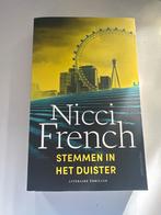 Stemmen in het duister - Nicci French, Ophalen of Verzenden, Zo goed als nieuw, Nederland