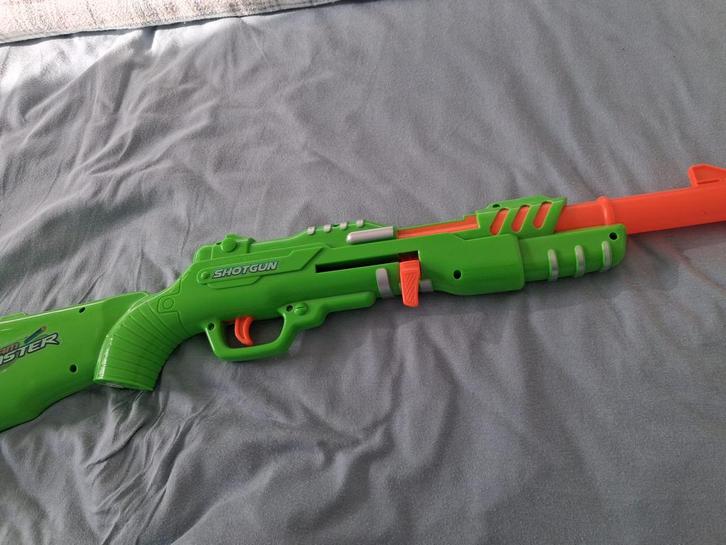 Nerf gun groen, Kinderen en Baby's, Speelgoed | Buiten | Actiespeelgoed, Zo goed als nieuw, Ophalen