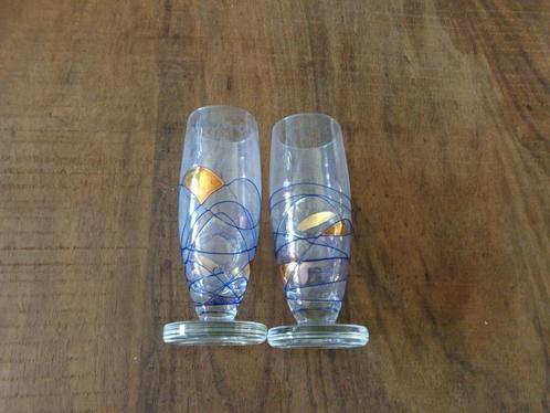 2 glazen Cristal de Paris, mooi patroon met 'goud', Verzamelen, Retro, Huis en Inrichting, Ophalen of Verzenden