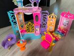 Dreamtopia Barbie draagbaar kasteel, Kinderen en Baby's, Speelgoed | Overig, Gebruikt, Ophalen