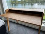 Eikenhouten Bureau van Zuiver Barbier, Huis en Inrichting, Ophalen, Zo goed als nieuw, Bureau