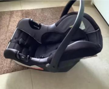 maxi cosi (tot 14 kg) beschikbaar voor biedingen